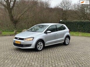 Volkswagen POLO 1.4-16V Comfortline APPLECARPLAY I NWE DIS