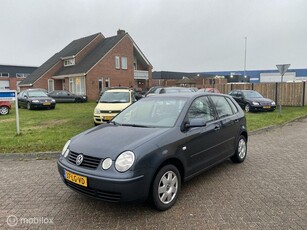 Volkswagen Polo 1.4-16V Highline Nieuwe koppeling Clima