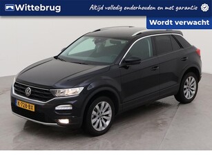 Volkswagen T-Roc 1.5 TSI Style DSG/ Metallic/ Digitale