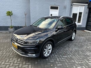 Volkswagen Tiguan 2.0 TSI 4Motion PANO VIRTUAL COCKPIT