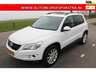 Volkswagen Tiguan 2.0 TSI Sport&Style 4Motion //