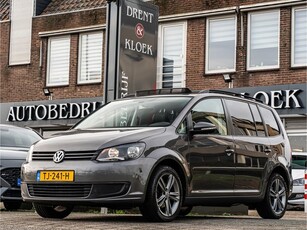 Volkswagen Touran 1.4 TSI Comfortline 7p. PANO LEDER 17