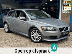 Volvo C30 2.5 T5 Momentum 2007 AUT CLIMA LEDER APK NAP!