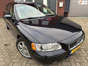 Volvo S60 2.0T Edition II / Leder / Navi / PDC / LM