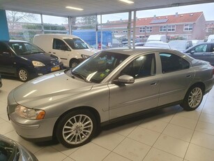 Volvo S60 2.4 D5 Momentum Automaat