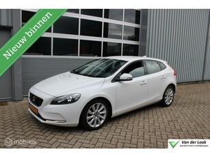 Volvo V40 1.6 D2 Kinetic Export Prijs. Trekhaak Navigatie