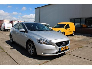 Volvo V40 1.6 T4 Kinetic (bj 2013, automaat)