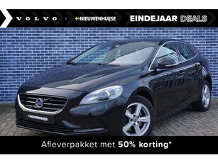 Volvo V40 2.0 T2 Momentum Nieuw Binnen Bi-Xenon Stand