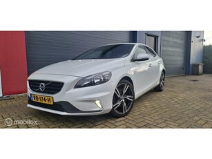 Volvo V40 2.0 T2 R-Design