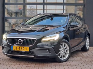 Volvo V40 Cross Country 2.0 T3 Momentum LED Airco