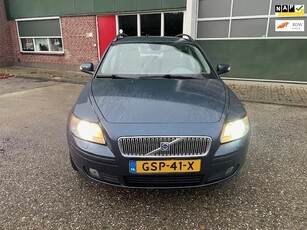 Volvo V50 Youngtimer 2.5 T5 AWD Summum 220 pk /xenon/leer/pdc/trekhaak/stoelverwarming/standkachel