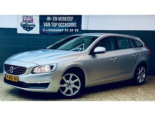 Volvo V60 1.6 T3 Momentum/ Rijklaar /Top Staat