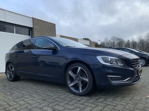 Volvo V60 2.0 D4 EURO6 R-Design LED Navi Trekhaak Cruise