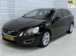 Volvo V60 2.4 D5 Summum Automaat * Handel / EXPORT * (2011)