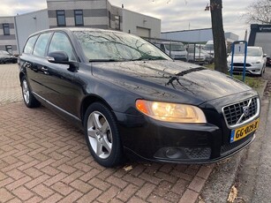 Volvo V70 2.4 D5 Summum Automaat Airco/ECC,Navigatie