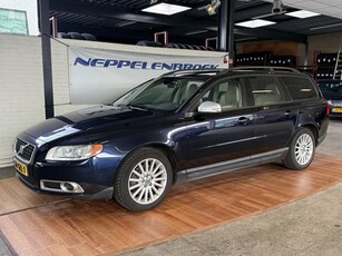 Volvo V70 2.5T Momentum (bj 2008)