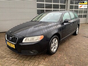 Volvo V70 2.5T Momentum ( YOUNGTIMER)