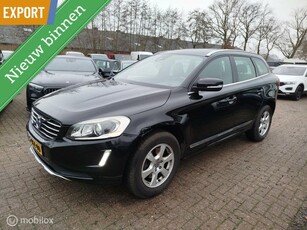 Volvo XC60 2.0 D4 FWD Momentum pano leder