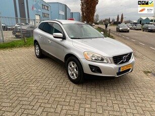 Volvo XC60 2.4D Momentum AUTOMAAT !!!