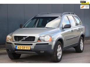 Volvo XC90 2.5 T Momentum 7