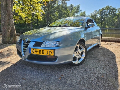 Alfa Romeo GT 1.8 T.Spark Azzurro Gabbiano