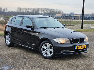 BMW 1-serie 116i Business Line Clima/Navi/Pdc/Lm/Nap/Boekjes