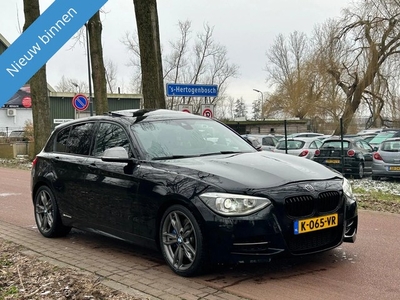 BMW 1-serie M135I 400PK!SCHUIFDAK!XENON!M PAKKET!