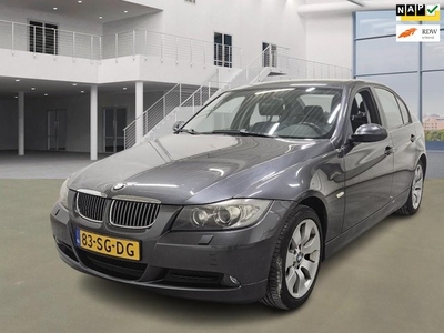 BMW 3-serie 318i Dynamic Executive