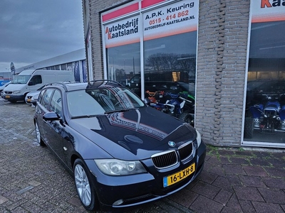 BMW 3-serie Touring 318i - Leer - Pano - Cruise -