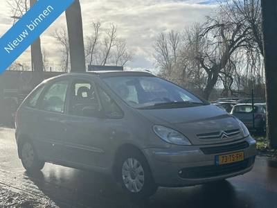 Citroën Xsara Picasso 2.0i-16V Exclusive