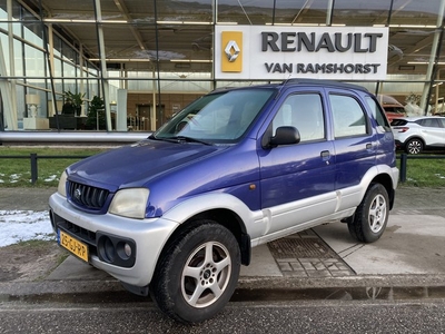 Daihatsu Terios 1.3 SXE / Panoramadak / 15''LMV / Elek.