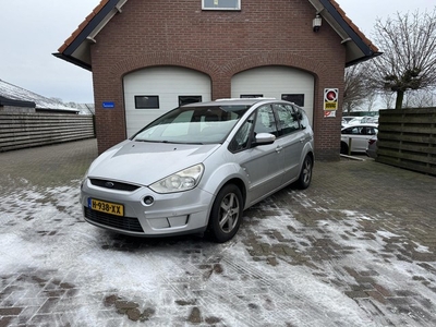 Ford S-Max 2.0-16V