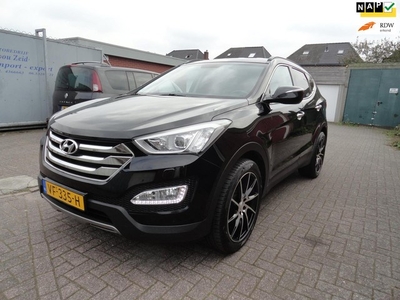 Hyundai Santa Fe 2.2 AUT LEER NAVI CRDI Business Edition