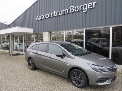 Opel Astra Sports Tourer 1.2 Design & Tech