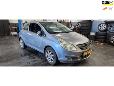 Opel Corsa 1.2-16V Enjoy Motor 100% Schakelt 100% Lage KM