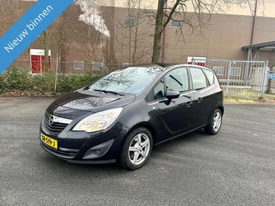 Opel Meriva 1.4 Turbo Design Edition NETTE AUTO RIJD EN SCHAKELT GOED