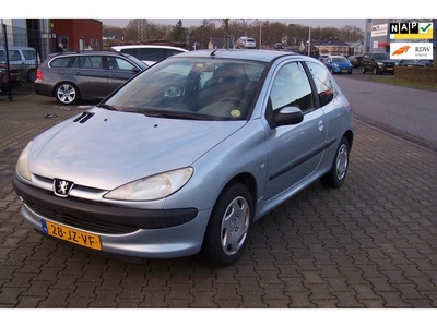 Peugeot 206 1.1 XR