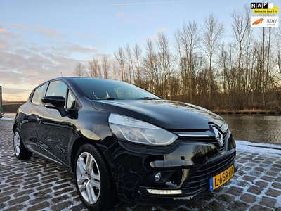 Renault CLIO NP5SA01A5000 airco lage km cruis control