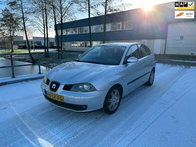 Seat Ibiza 1.4-16V Signo Clima 5 deurs 146.000 KM NAP! 1