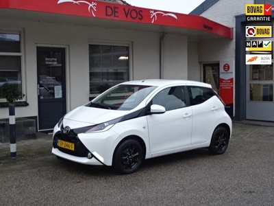 Toyota Aygo 1.0 VVT-i x-nav