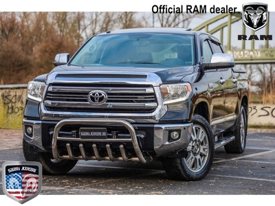 Toyota Tundra BLACK ON BLACK LEDER ZEER DIK 5.7 V8