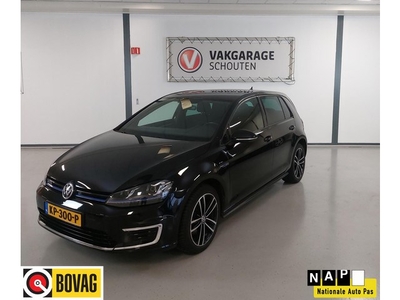 Volkswagen Golf 1.4 TSI GTE Connected Series