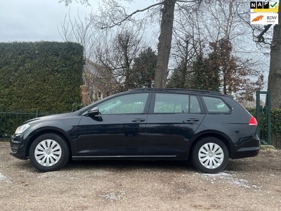 Volkswagen Golf 1.6 TDI Highline