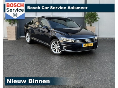 Volkswagen Passat 1.4 TSI GTE Connected Series Plus / NAP /