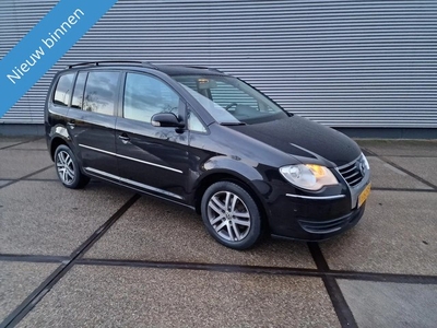 Volkswagen Touran 1.4 comfort 140 pk 7 persoons (bj 2006)