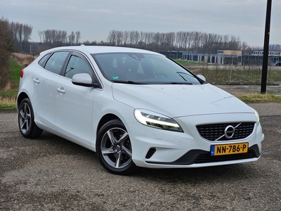 Volvo V40 2.0 D2 R-Design