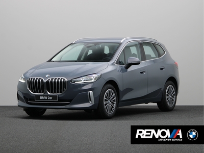 BMW 2-SERIE Active Tourer 218i Luxury Line | Sportstoelen | Navigatie | Climaat control | Parking Assistant | Camera | Widescreen Display |