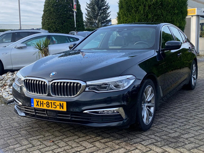 BMW 5 Serie 520D Sedan High Executive 2019 Zwart Luxury Line