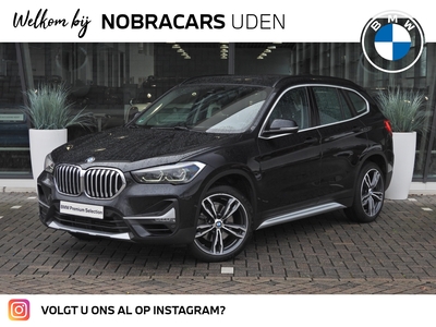 BMW X1 sDrive20i High Executive xLine Automaat / Panoramadak / Sportstoelen / LED / Park Assistant / Adaptief onderstel / Stoelverwarming / Leder