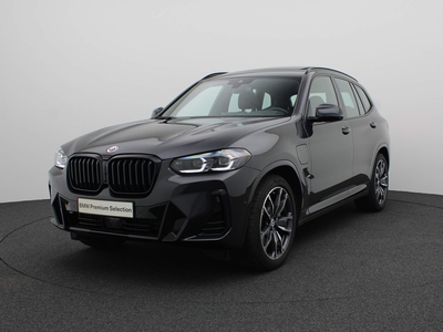 BMW X3 xDrive30e High Executive M Sportpakket / Panoramadak / Active Cruise Control / Adaptieve LED / 20'' - Spring Sale